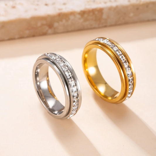 CalmaRing — Rotatable Anxiety Ring for Women and Men